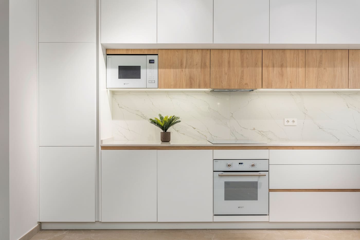 Apartamento de 2 habitaciones en Torrevieja en venta con piscina garaje - 249.000 € (Ref: 9607625)