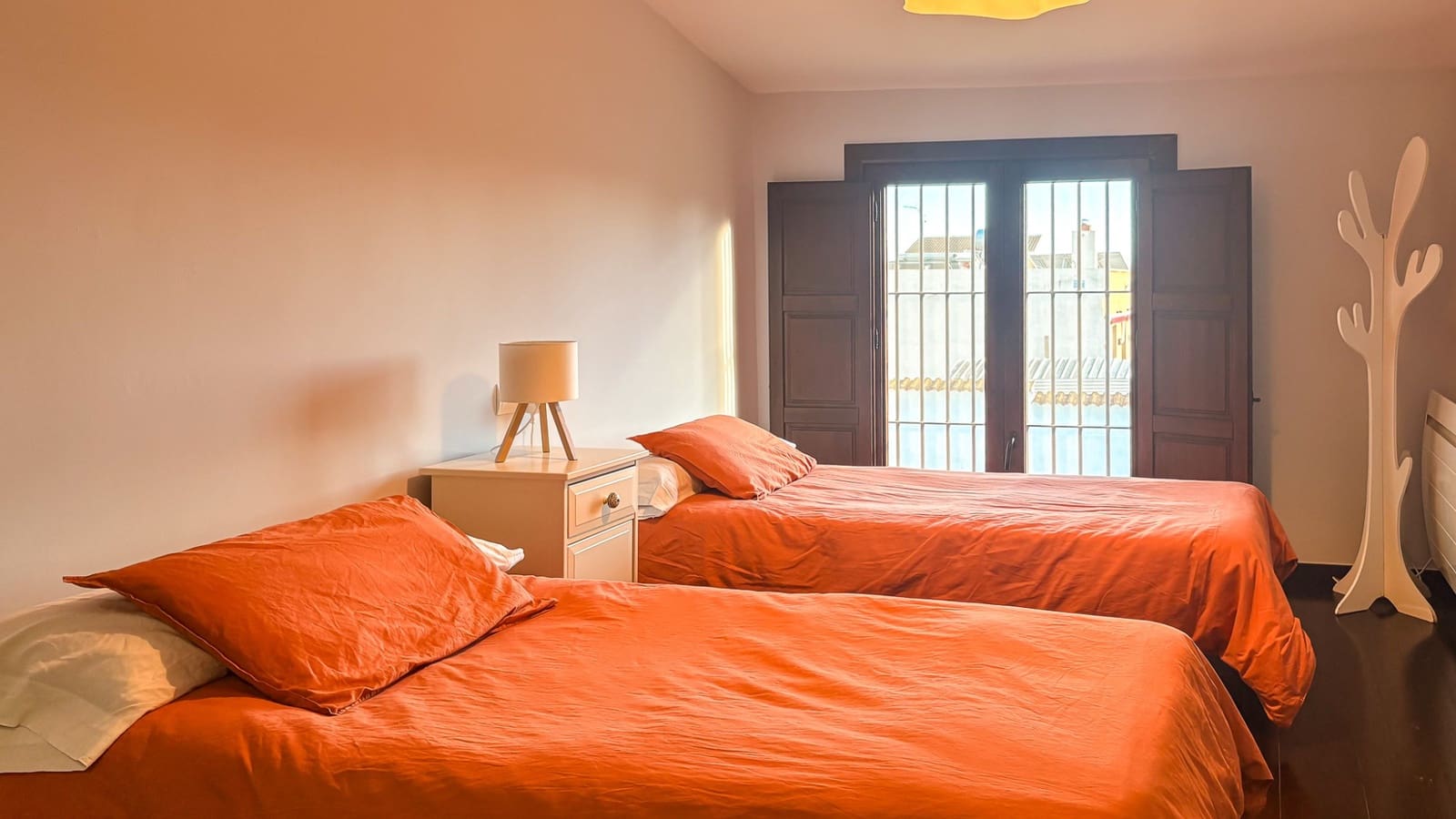 Chalet de 4 habitaciones en Santa Pola en venta con piscina - 890.000 € (Ref: 9611240)