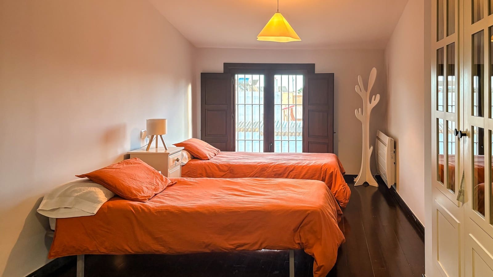 Chalet de 4 habitaciones en Santa Pola en venta con piscina - 890.000 € (Ref: 9611240)