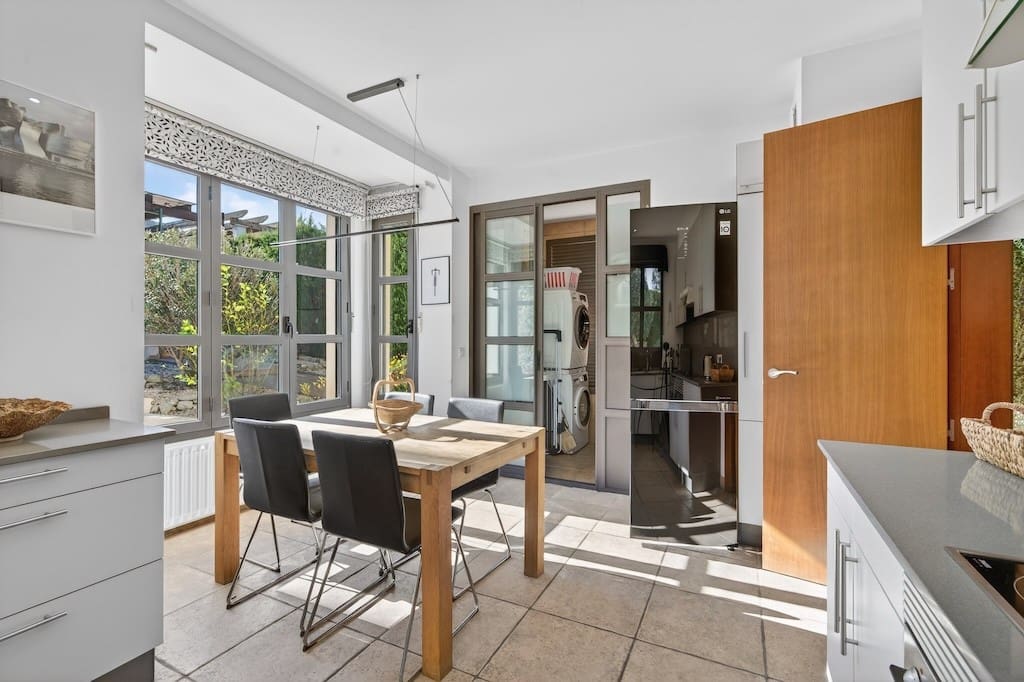 Chalet de 4 habitaciones en Javea / Xàbia en venta con piscina garaje - 950.000 € (Ref: 9611243)