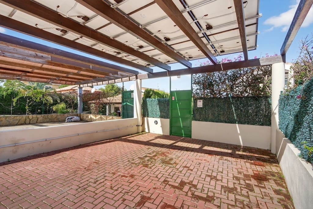 Chalet de 4 habitaciones en Javea / Xàbia en venta con piscina garaje - 950.000 € (Ref: 9611243)