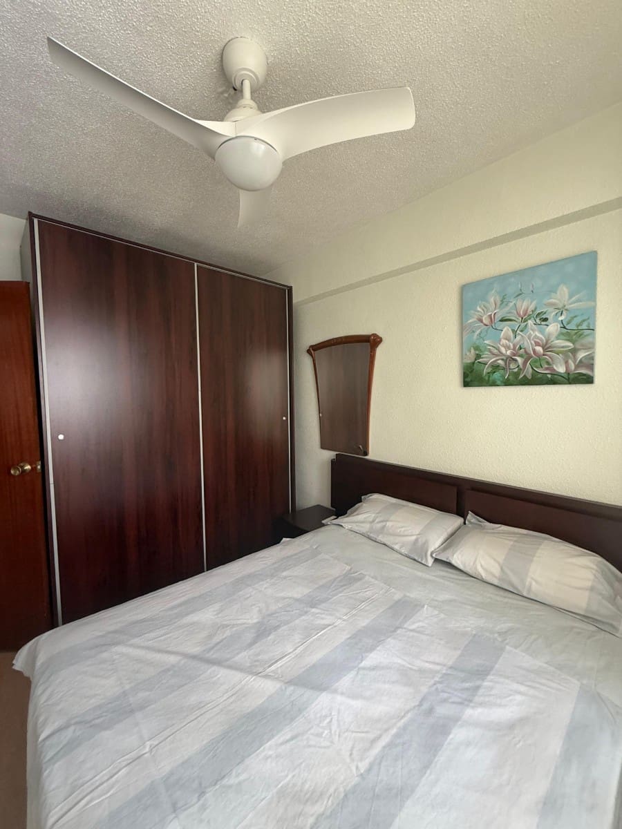 3 bedroom Beach Apartment for sale in Torrevieja - € 199,900 (Ref: 9611254)