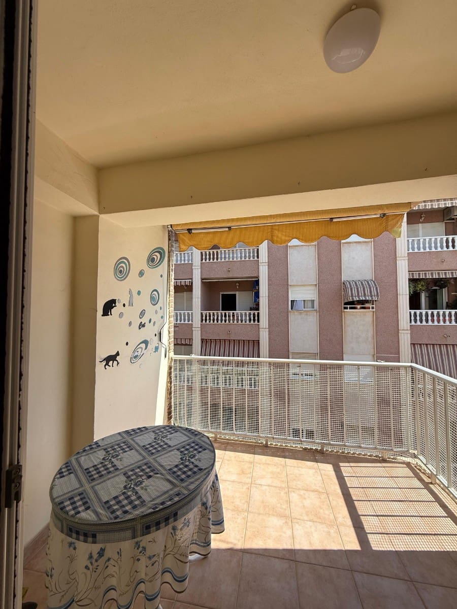 3 bedroom Beach Apartment for sale in Torrevieja - € 199,900 (Ref: 9611254)