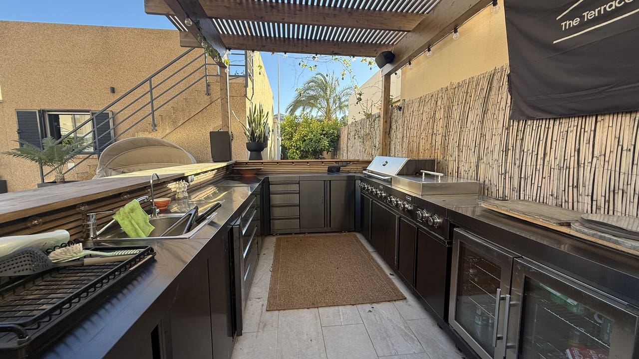 3 sovrum Villa till salu i La Zenia med pool - 499 999 € (Ref: 9614757)