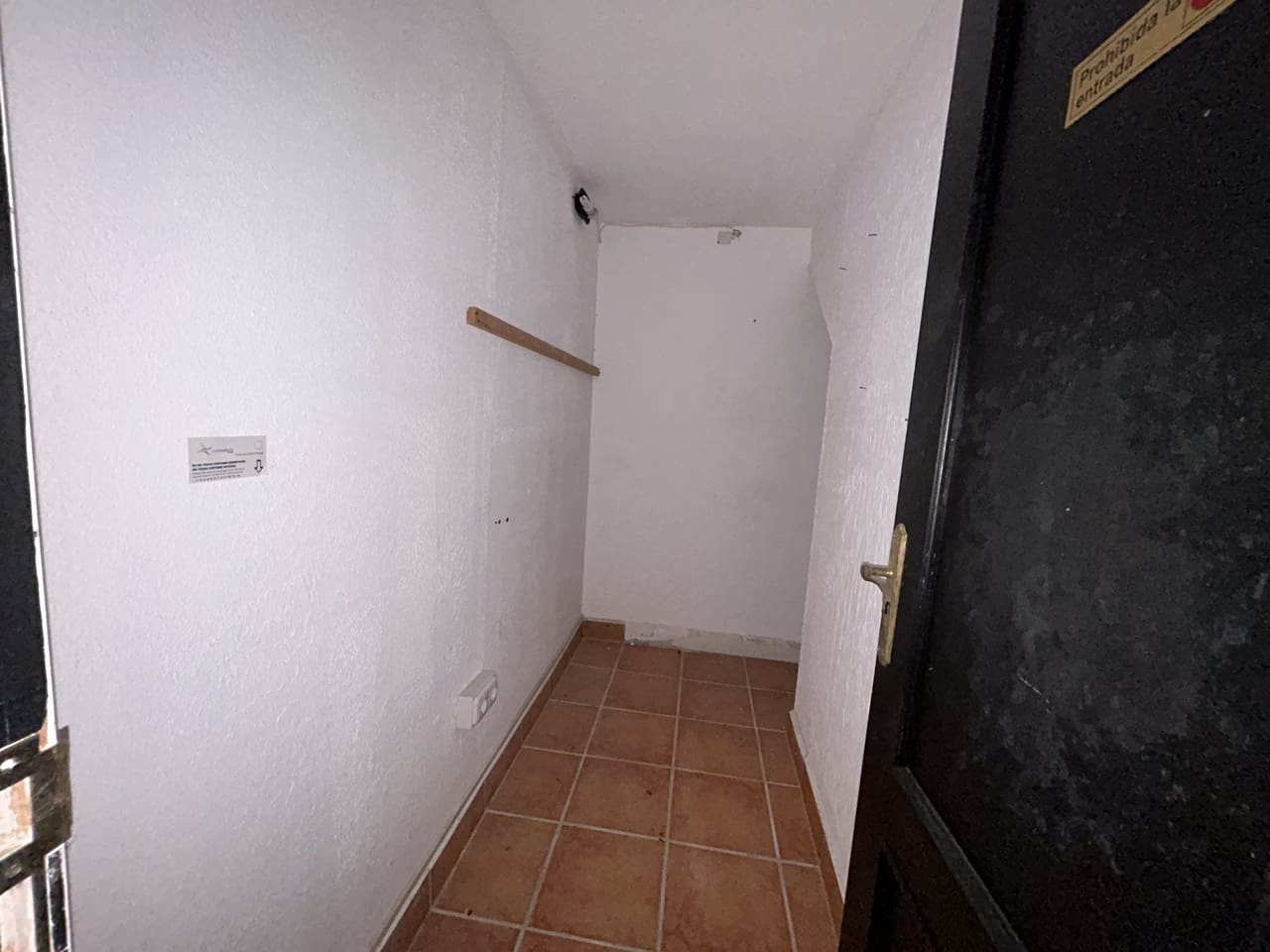 Commercial for sale in Villamartin - € 180,000 (Ref: 9619092)