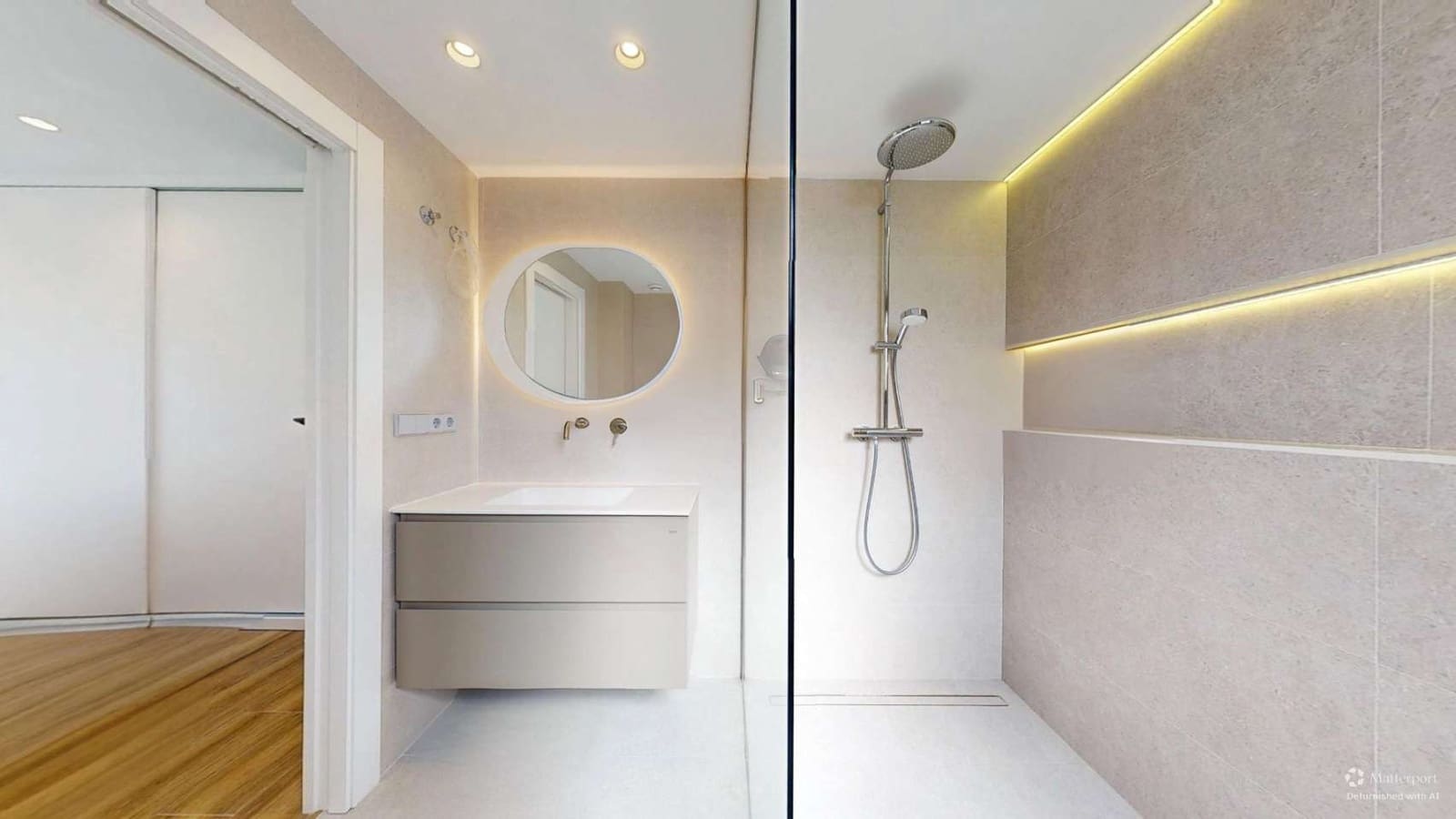 3 bedroom Villa for sale in Monforte del Cid with pool - € 795,000 (Ref: 9619096)