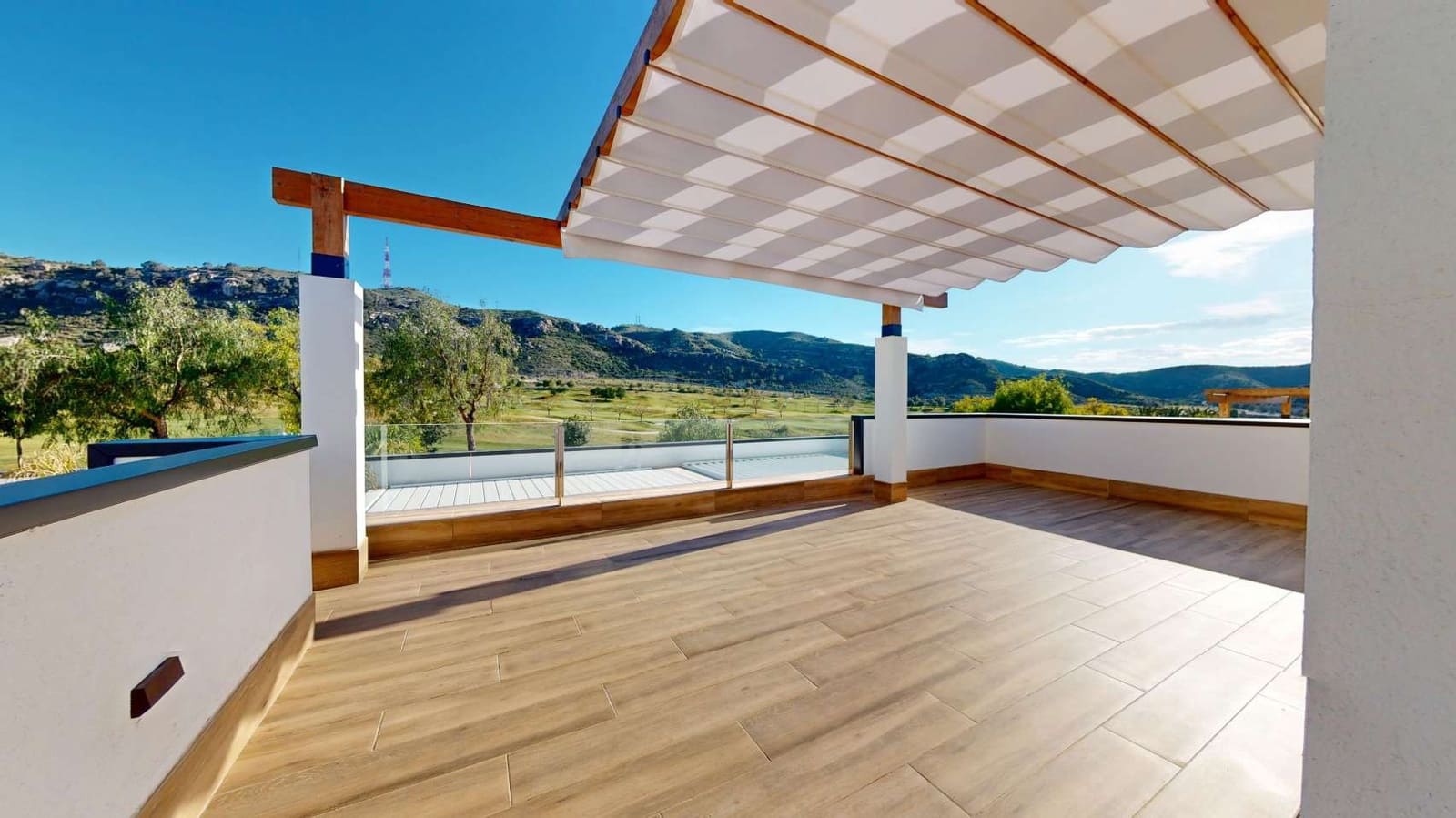 3 bedroom Villa for sale in Monforte del Cid with pool - € 795,000 (Ref: 9619096)