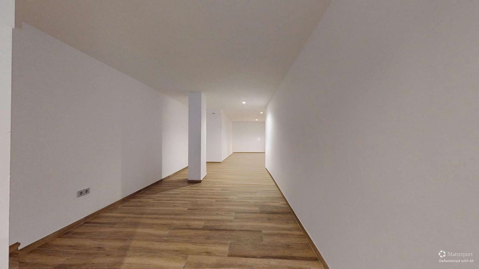 3 bedroom Villa for sale in Monforte del Cid with pool - € 795,000 (Ref: 9619096)