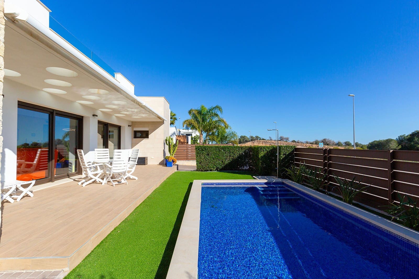 3 slaapkamer Villa te koop in Vistabella met zwembad garage - € 499.000 (Ref: 9627352)