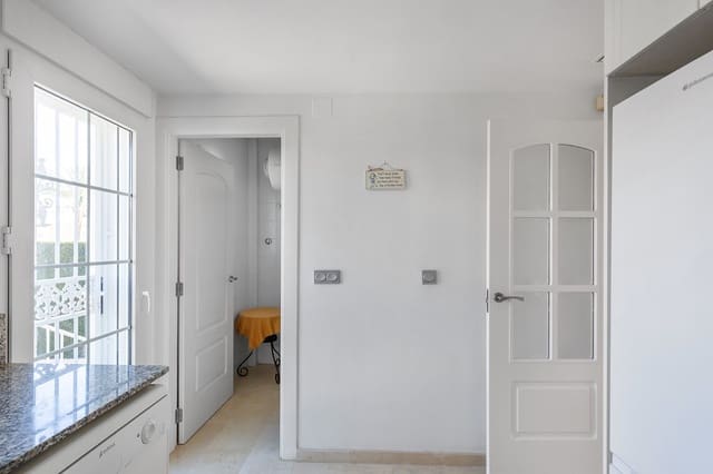 2 sypialnia Willa na sprzedaż w El Raso, Guardamar del Segura z basenem - 250 000 € (Ref: 9627353)