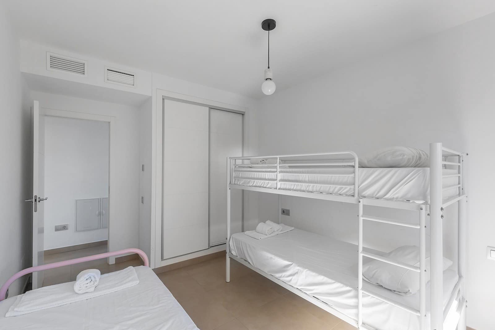 3 slaapkamer Villa te koop in Vistabella met zwembad - € 379.000 (Ref: 9627355)