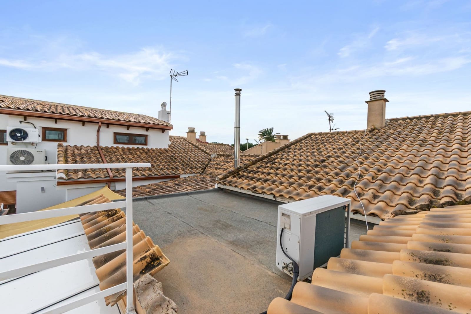 2 sypialnia Dom na sprzedaż w Santiago de la Ribera z basenem garażem - 205 000 € (Ref: 9627356)