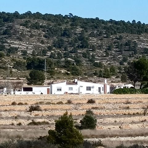 3 bedroom Finca/Country House for sale in Monóvar / Monóver with pool garage - € 200,000 (Ref: 9627362)