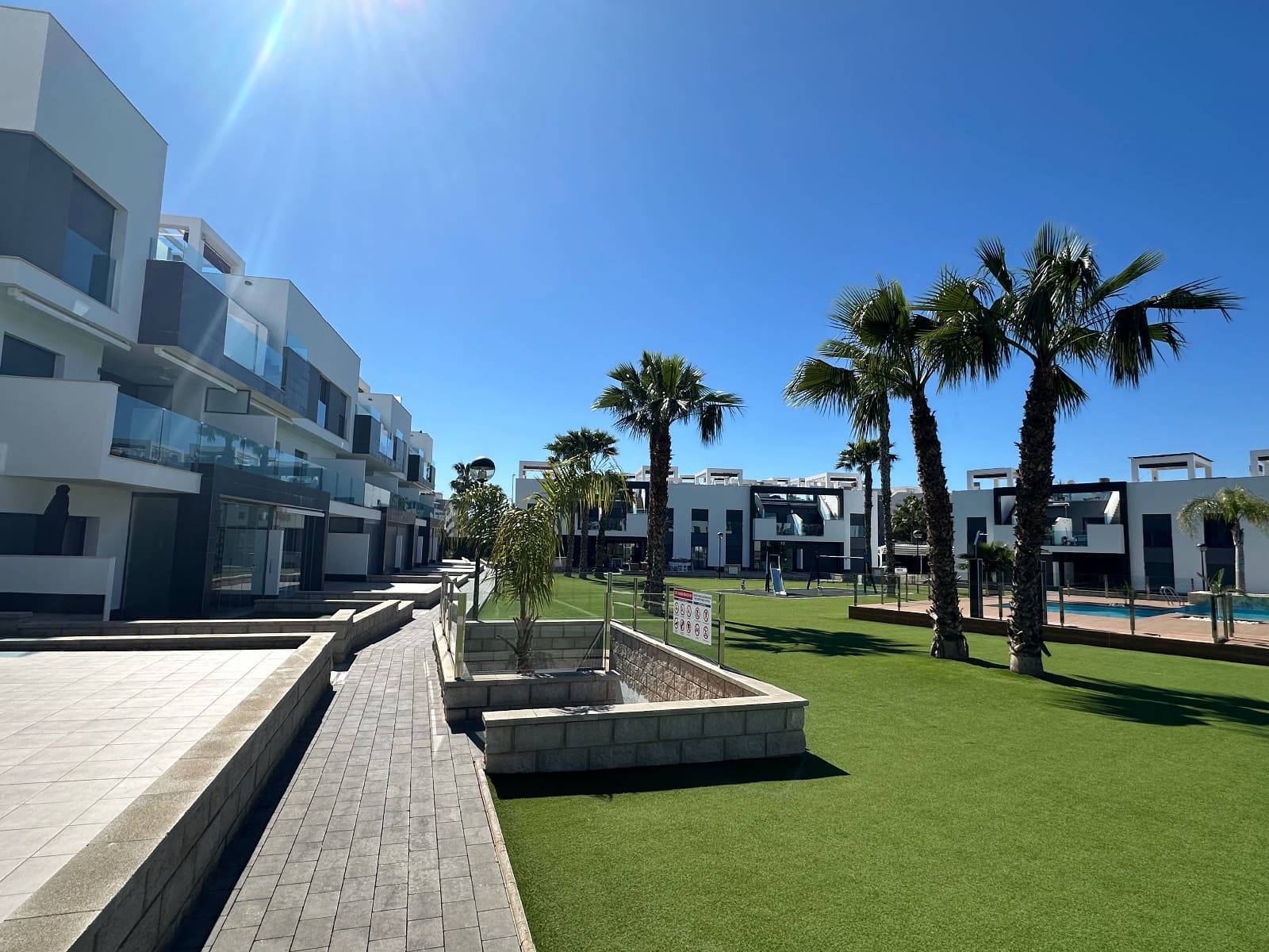 3 chambre Appartement de Plage à vendre à Guardamar del Segura avec piscine garage - 269 500 € (Ref: 9627368)