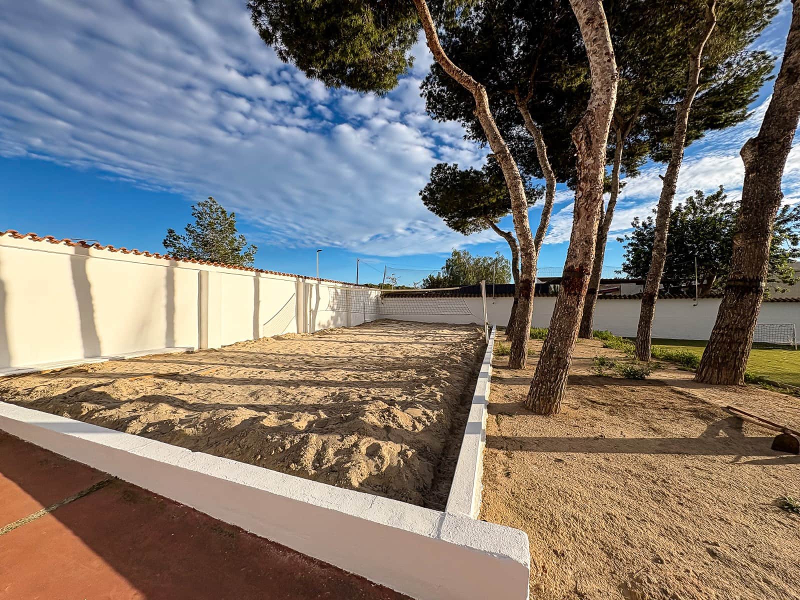 4 soveværelse Villa til salg i Santa Pola med swimmingpool - € 890.000 (Ref: 9629801)