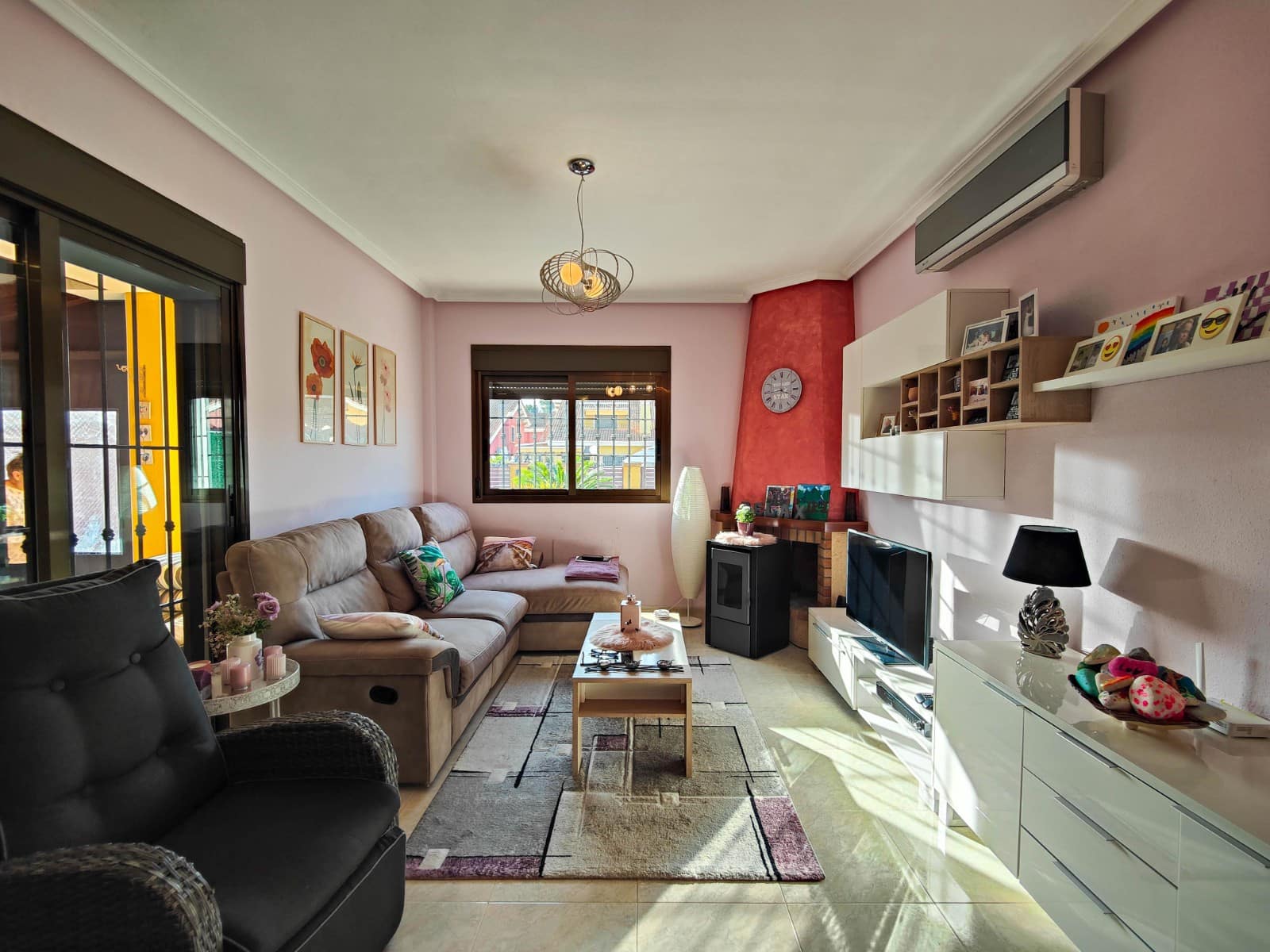 3 sypialnia Willa na sprzedaż w Guardamar del Segura z basenem garażem - 365 000 € (Ref: 9629803)