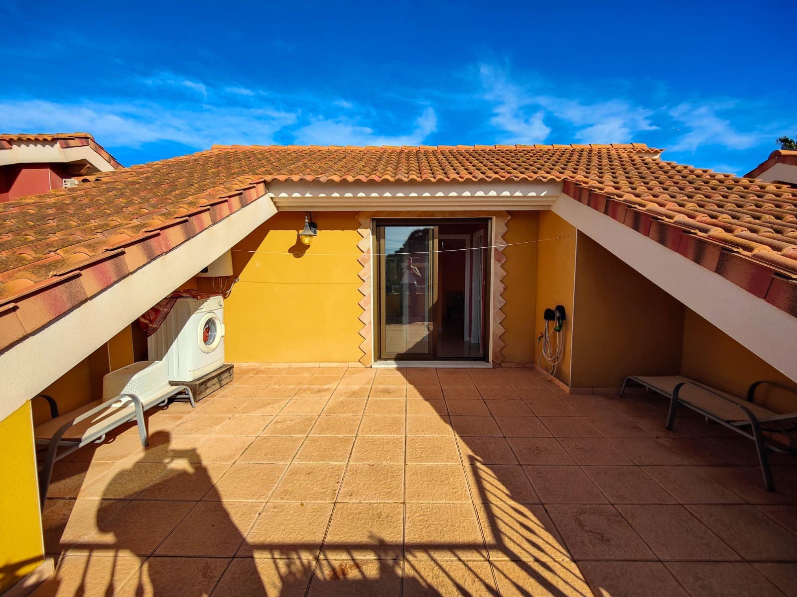 3 sypialnia Willa na sprzedaż w Guardamar del Segura z basenem garażem - 365 000 € (Ref: 9629803)