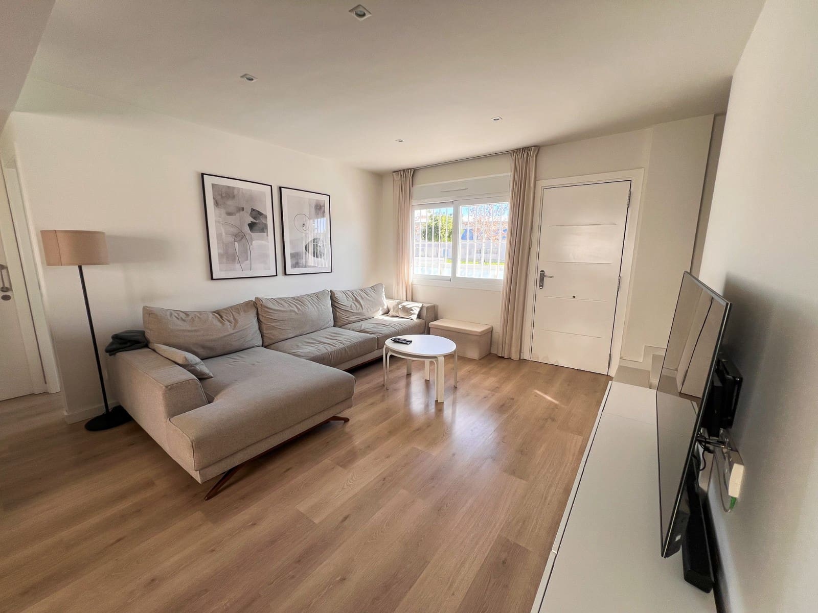 Chalet de 3 habitaciones en Torrevieja en venta con piscina garaje - 399.900 € (Ref: 9629806)