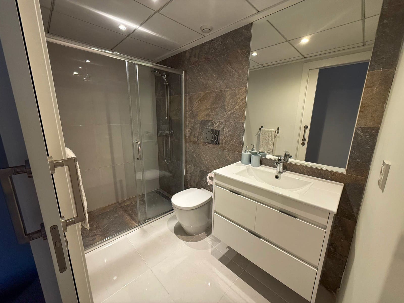 Chalet de 3 habitaciones en Torrevieja en venta con piscina garaje - 399.900 € (Ref: 9629806)