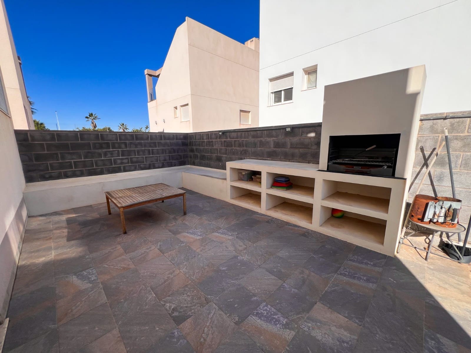 Chalet de 3 habitaciones en Torrevieja en venta con piscina garaje - 399.900 € (Ref: 9629806)