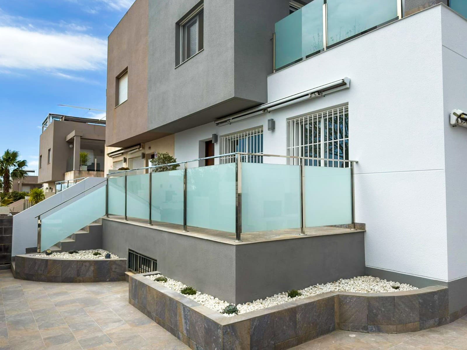 3 quarto Moradia para venda em Torrevieja com piscina garagem - 399 900 € (Ref: 9629806)