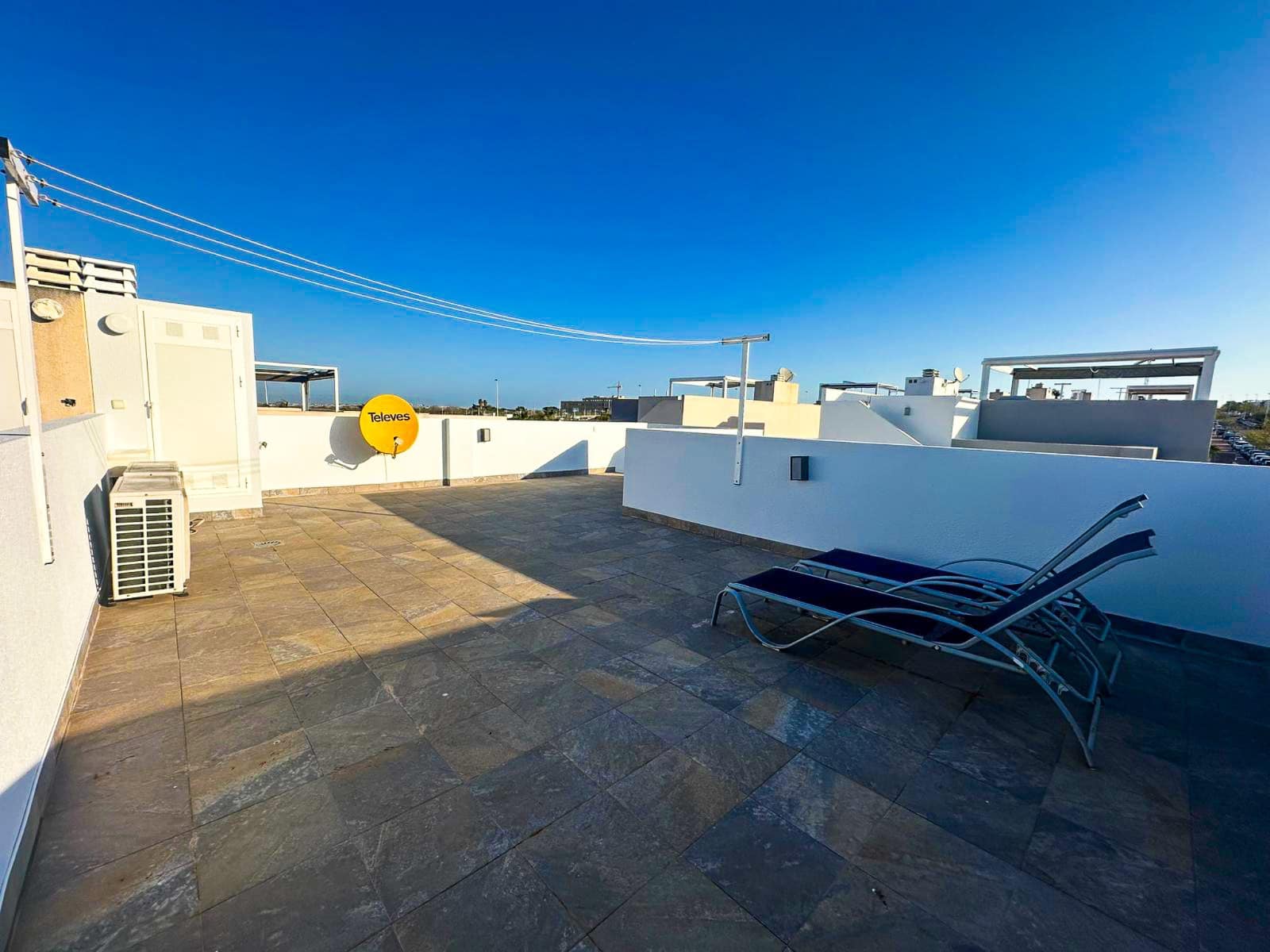 3 quarto Moradia para venda em Torrevieja com piscina garagem - 399 900 € (Ref: 9629806)