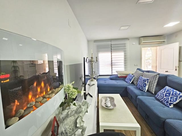 2 sovrum Strandlägenhet till salu i Centro, Los Alcázares med pool - 215 000 € (Ref: 9629809)