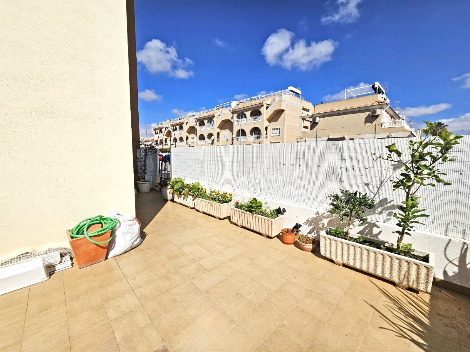 2 sovrum Strandlägenhet till salu i Los Alcazares med pool - 215 000 € (Ref: 9629809)