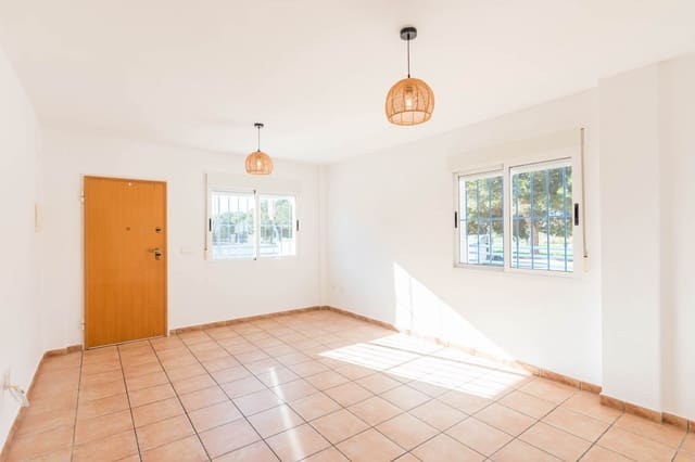 3 soverom Hus til salgs i Los Alcázares med svømmebasseng garasje - € 235 000 (Ref: 9629810)