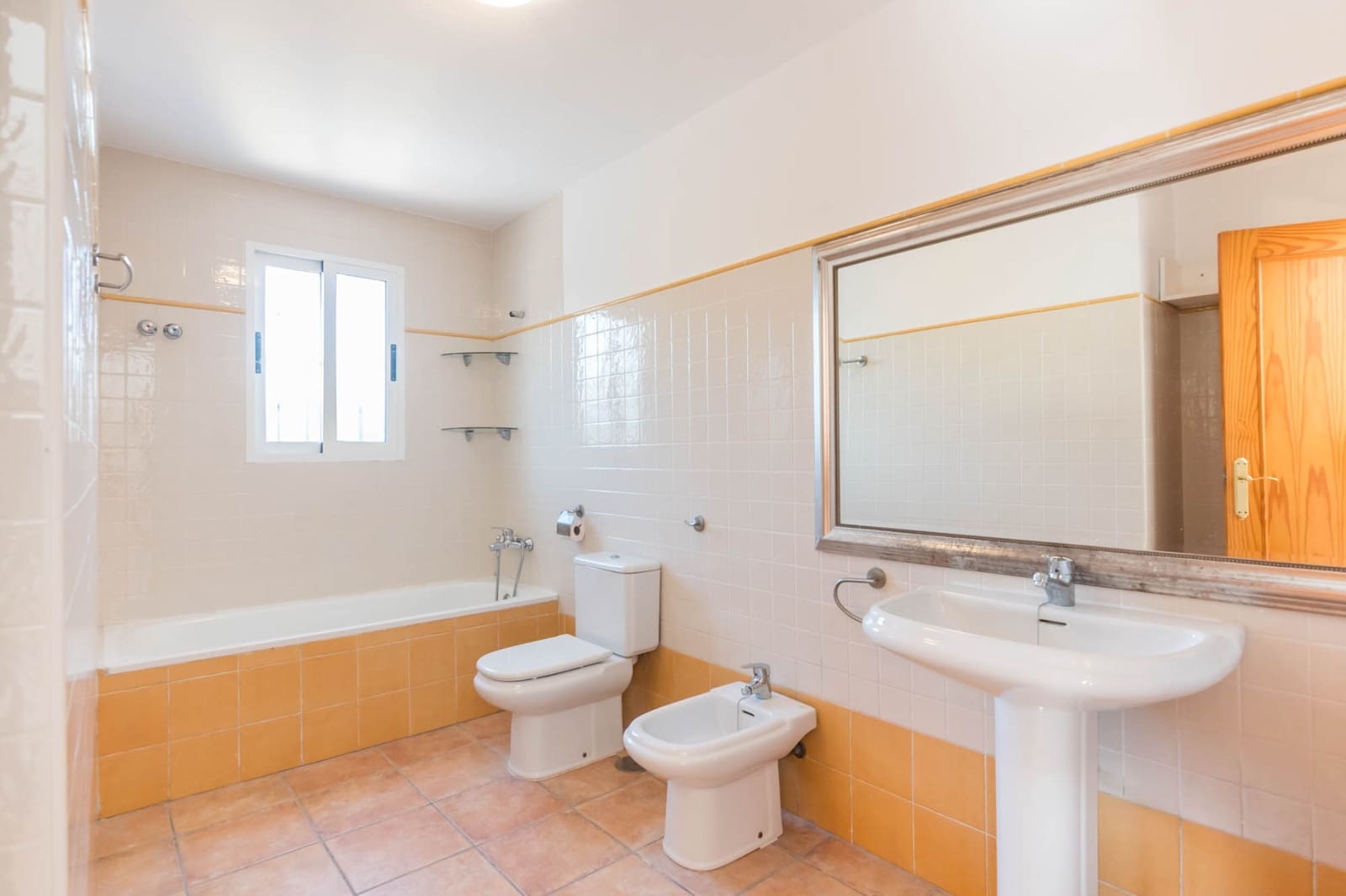 Casa de 3 habitaciones en Los Alcázares en venta con piscina garaje - 235.000 € (Ref: 9629810)