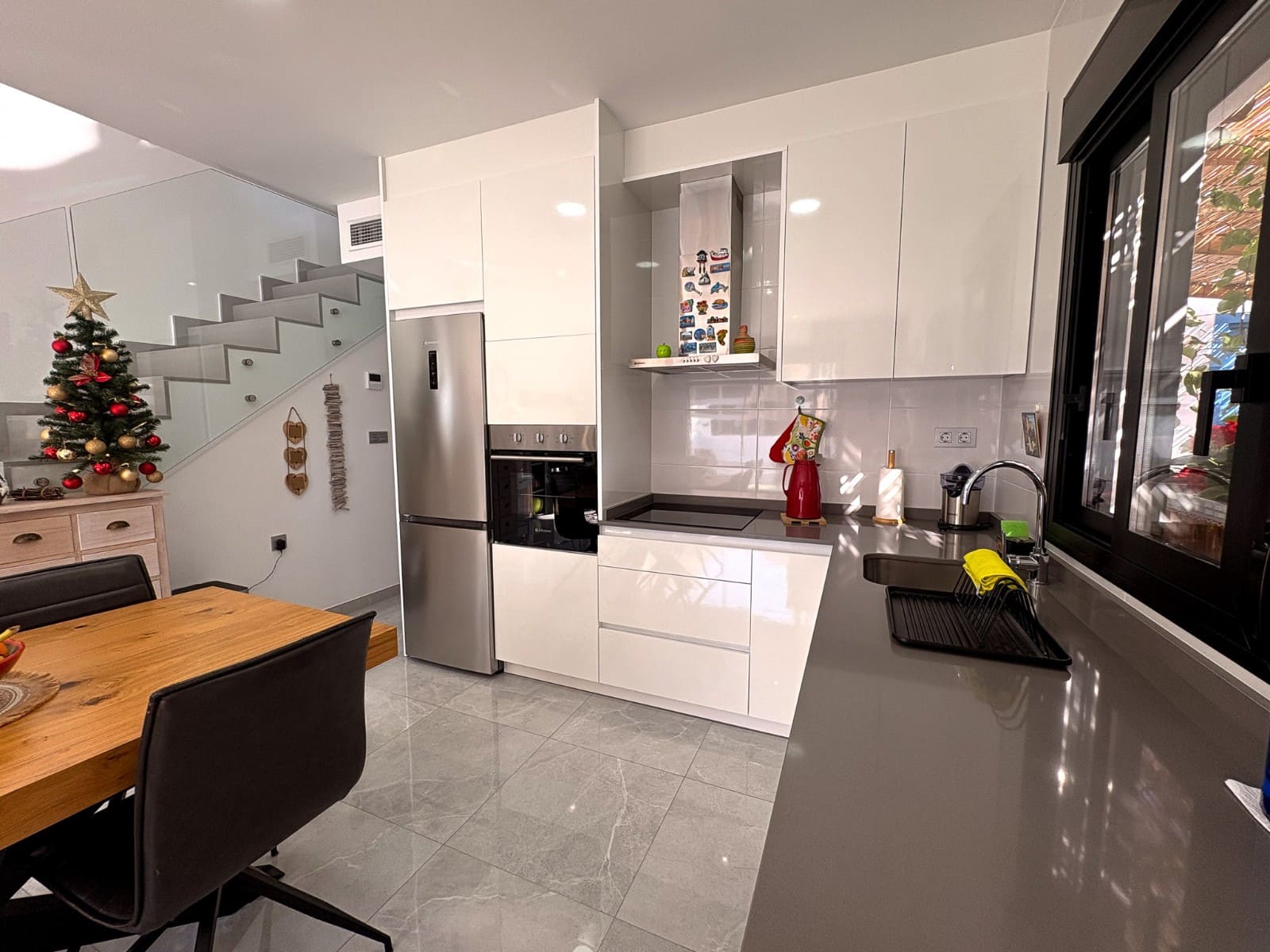 3 sypialnia Willa na sprzedaż w San Pedro del Pinatar z basenem - 420 000 € (Ref: 9629812)