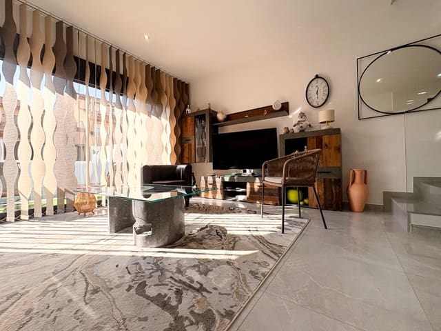 3 sypialnia Willa na sprzedaż w San Pedro del Pinatar ciudad, San Pedro del Pinatar z basenem - 420 000 € (Ref: 9629812)