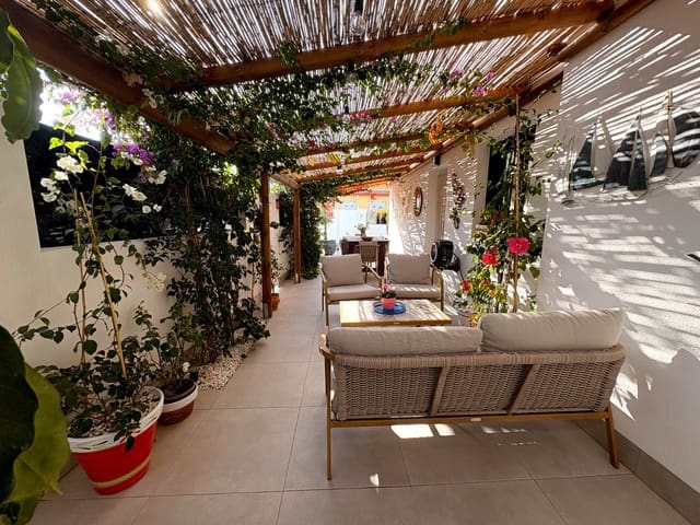 3 sypialnia Willa na sprzedaż w San Pedro del Pinatar ciudad, San Pedro del Pinatar z basenem - 420 000 € (Ref: 9629812)