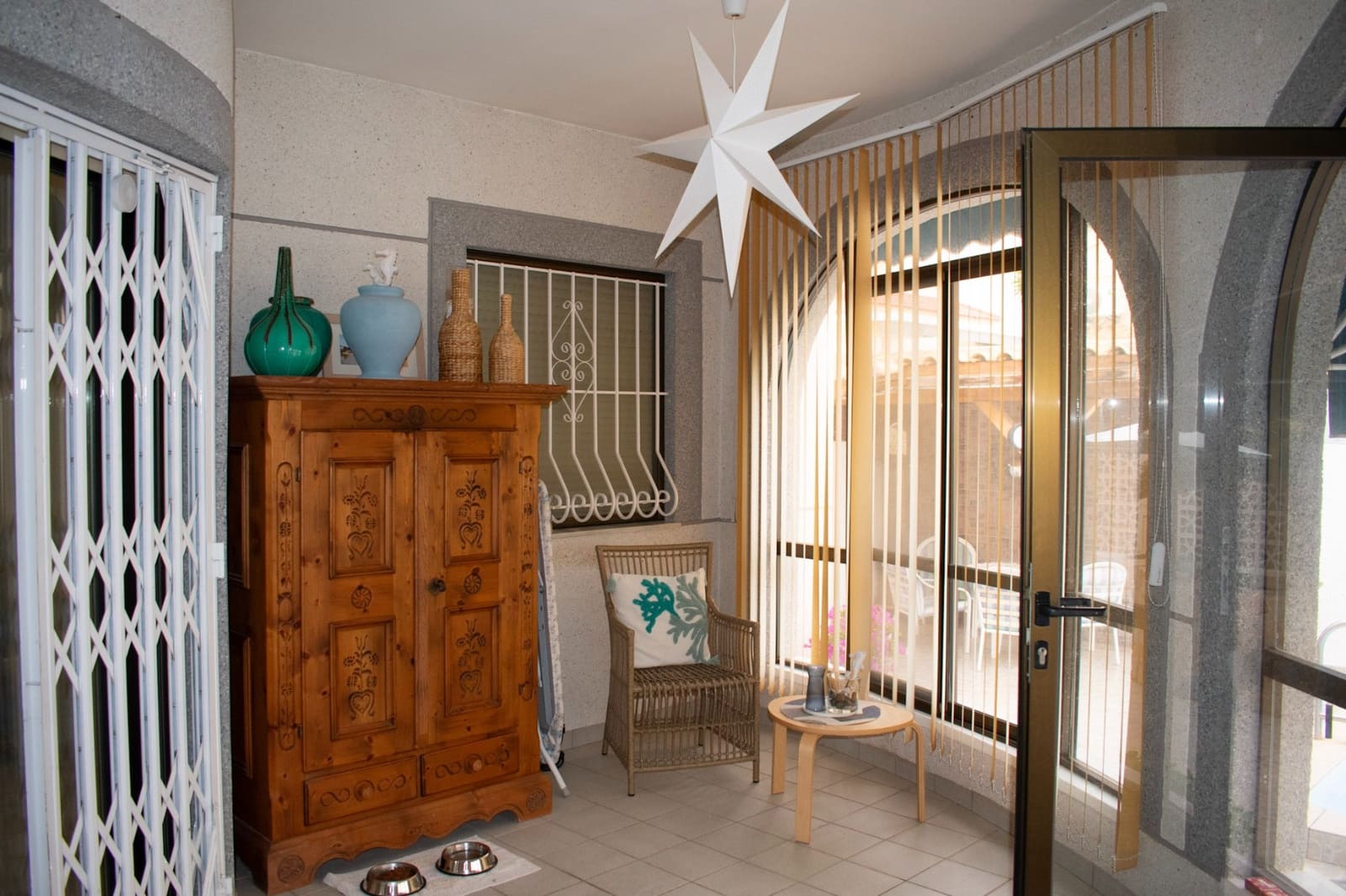 2 sypialnia Willa na sprzedaż w Torrevieja z basenem garażem - 337 000 € (Ref: 9629813)