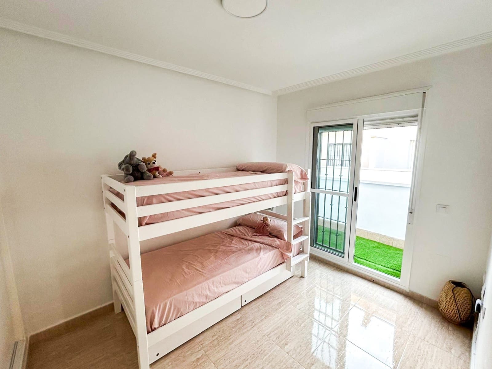 3 soveværelse Byhus til salg i Torre de la Horadada med swimmingpool garage - € 383.300 (Ref: 9629816)