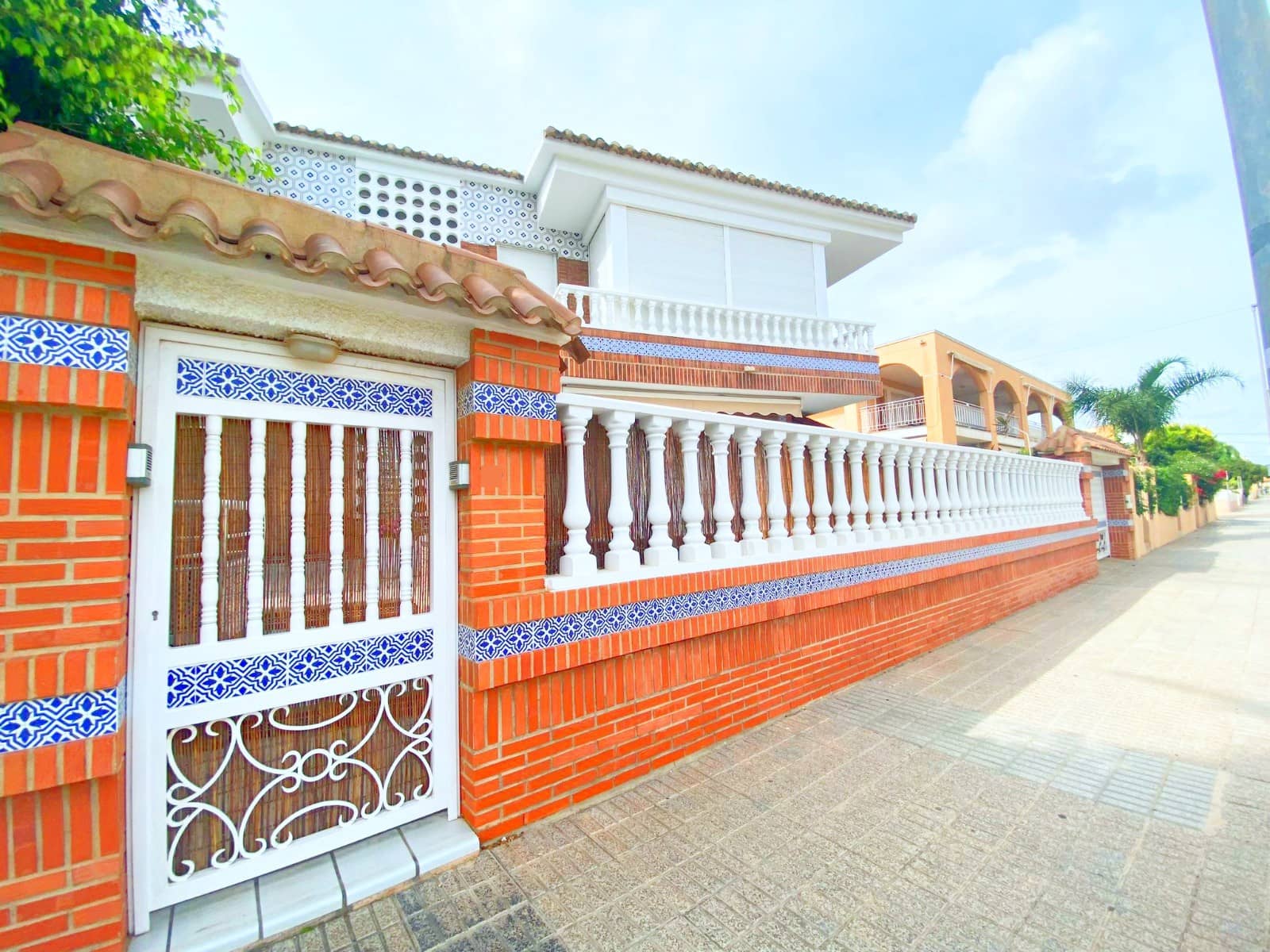 4 makuuhuone Huvila myytävänä paikassa Los Narejos mukana 
autotalli - 525 000 € (Ref: 9629818)