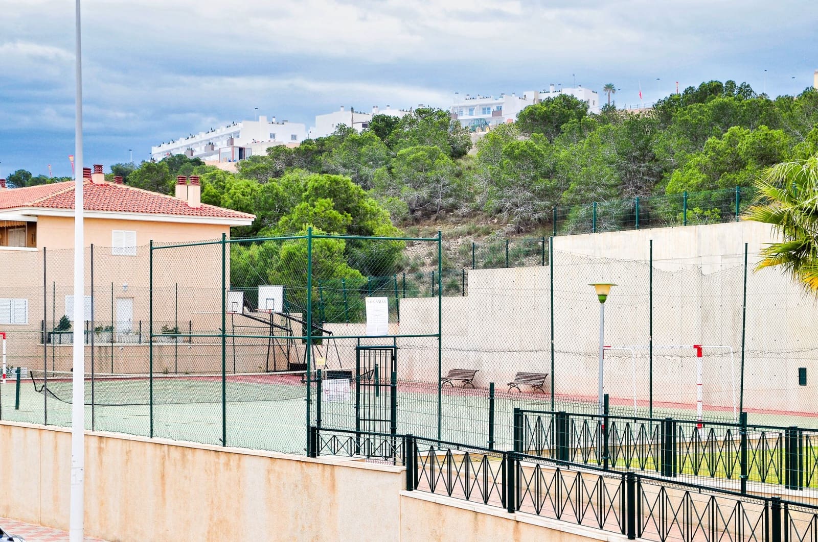 2 bedroom Apartment for sale in Gran Alacant with pool garage - € 280,000 (Ref: 9629825)