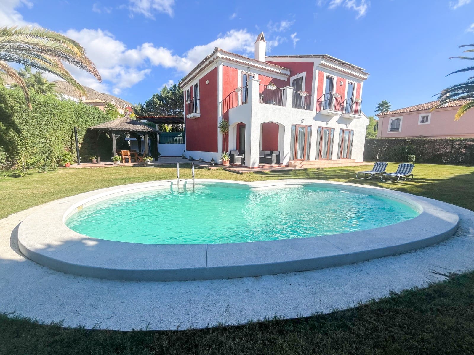 4 Zimmer Villa zu verkaufen in Finestrat mit Pool Garage - 1.050.000 € (Ref: 9634088)