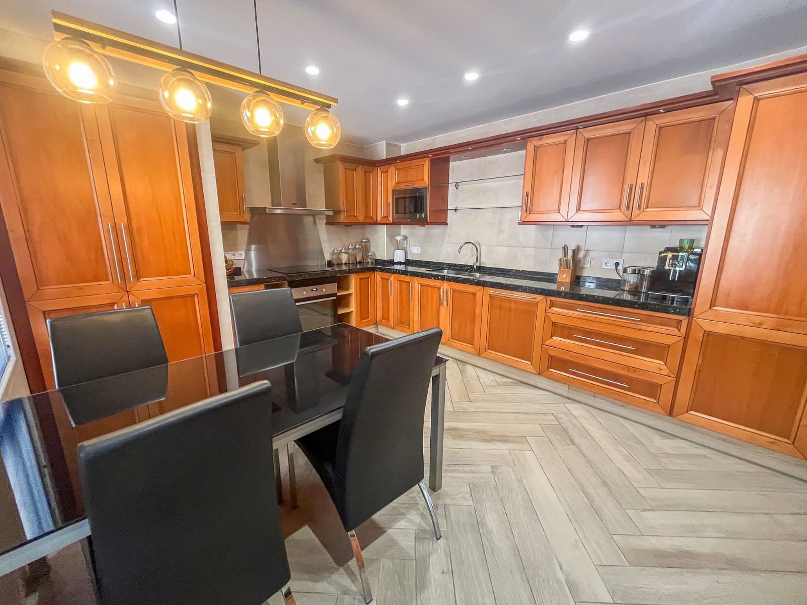 4 Zimmer Villa zu verkaufen in Finestrat mit Pool Garage - 1.050.000 € (Ref: 9634088)