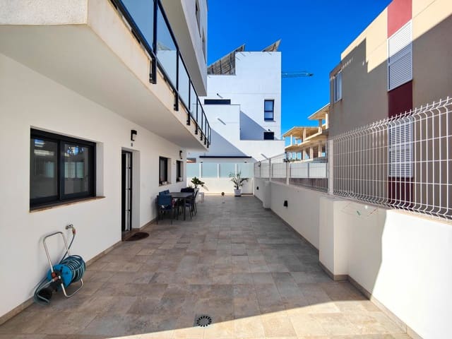 3 bedroom Apartment for sale in Los Secanos, Guardamar del Segura with pool garage - € 289,900 (Ref: 9634098)