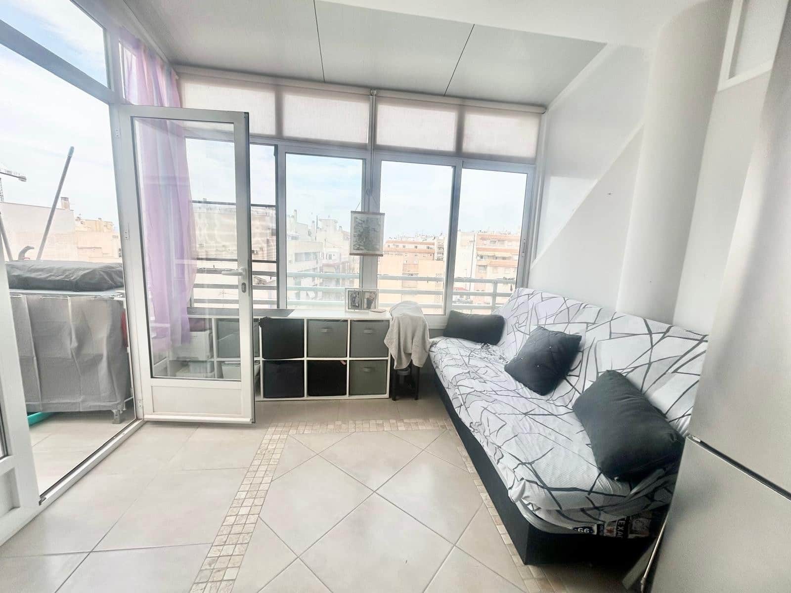 2 soverom Penthouse til salgs i Torrevieja - € 149 950 (Ref: 9634100)