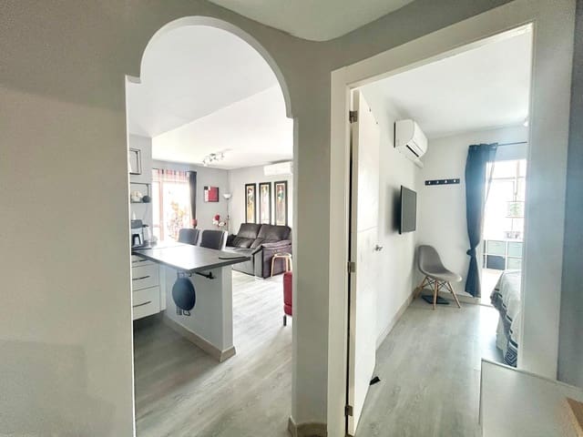 2 soverom Penthouse til salgs i El Molino, Torrevieja - € 149 950 (Ref: 9634100)