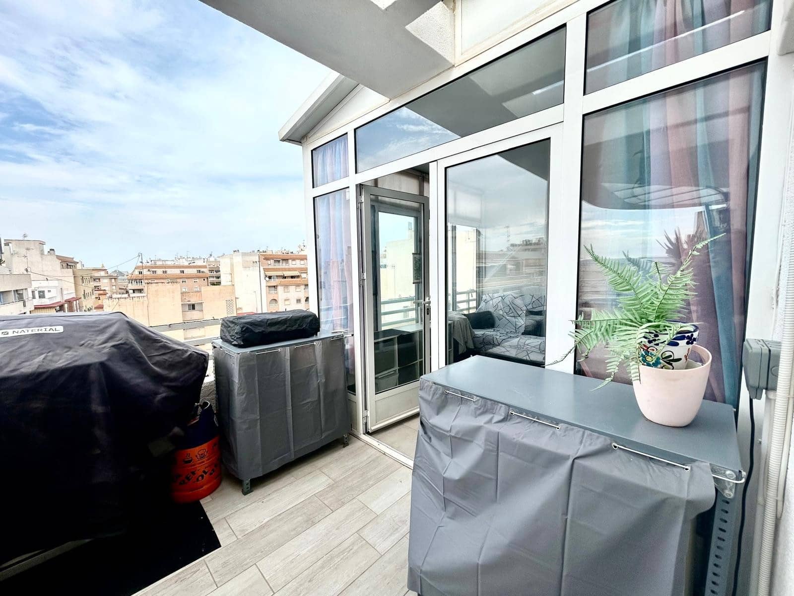 2 soverom Penthouse til salgs i Torrevieja - € 149 950 (Ref: 9634100)