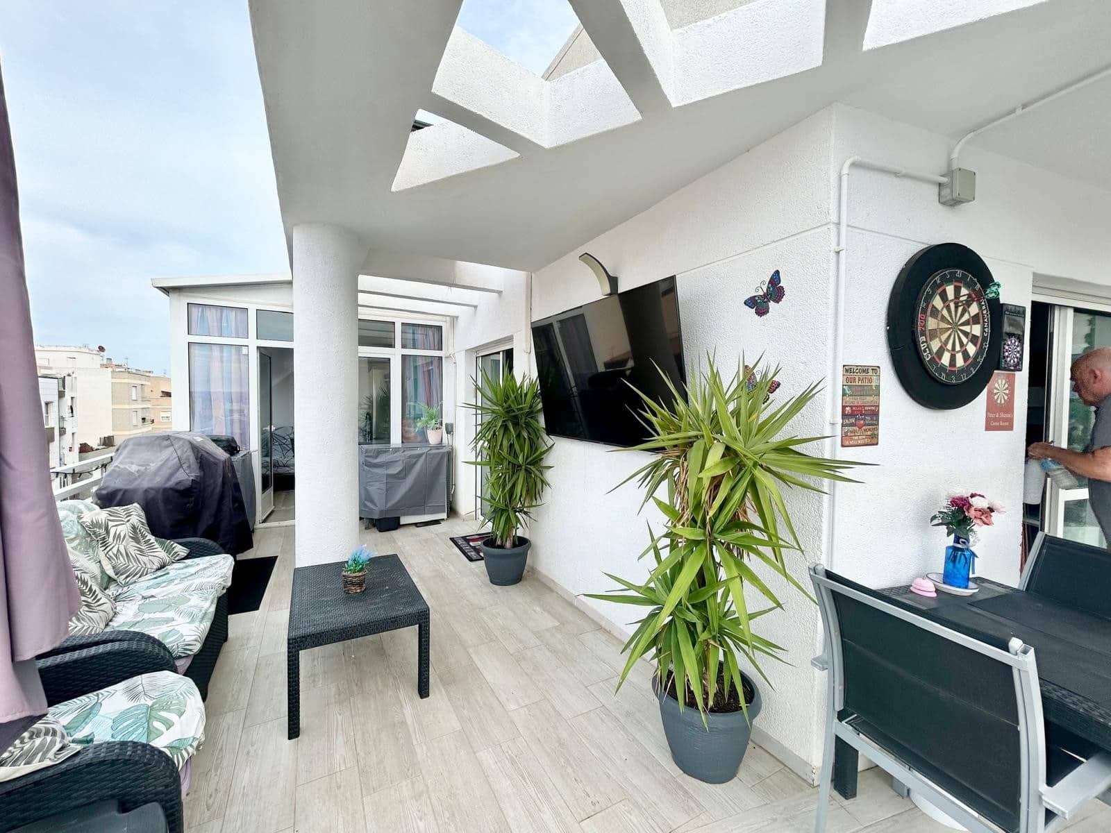 2 soverom Penthouse til salgs i Torrevieja - € 149 950 (Ref: 9634100)