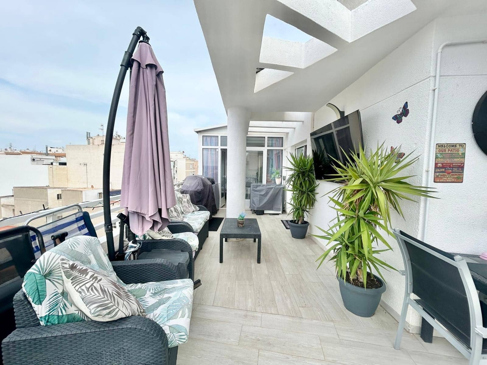 2 soverom Penthouse til salgs i Torrevieja - € 149 950 (Ref: 9634100)