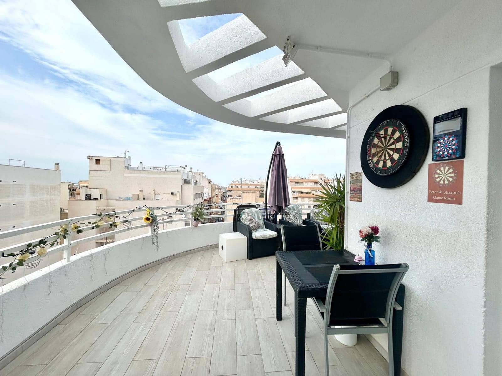 2 soverom Penthouse til salgs i Torrevieja - € 149 950 (Ref: 9634100)