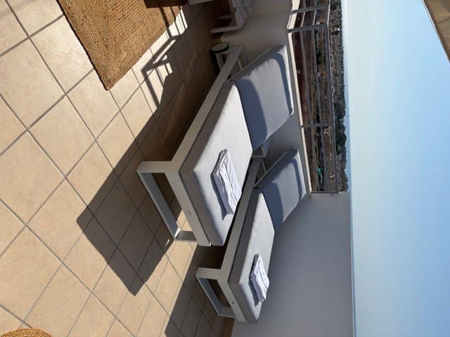 2 makuuhuone Kattohuoneisto myytävänä paikassa Dehesa de Campoamor mukana uima-altaan 
autotalli - 299 000 € (Ref: 9634103)