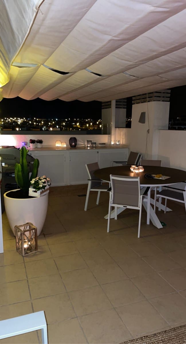 2 makuuhuone Kattohuoneisto myytävänä paikassa Dehesa de Campoamor mukana uima-altaan 
autotalli - 299 000 € (Ref: 9634103)