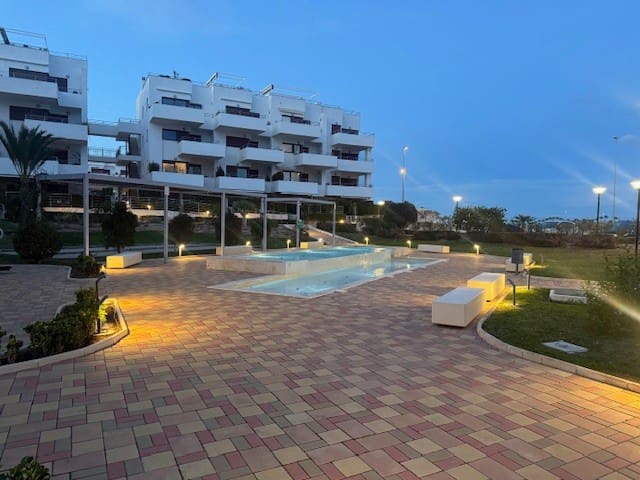 2 makuuhuone Kattohuoneisto myytävänä paikassa Dehesa de Campoamor mukana uima-altaan 
autotalli - 299 000 € (Ref: 9634103)