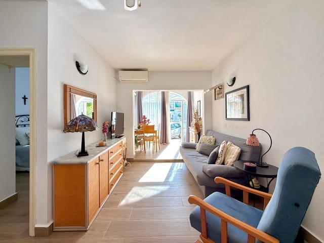 1 quarto Apartamento para venda em Los Balcones com piscina - 127 900 € (Ref: 9634106)